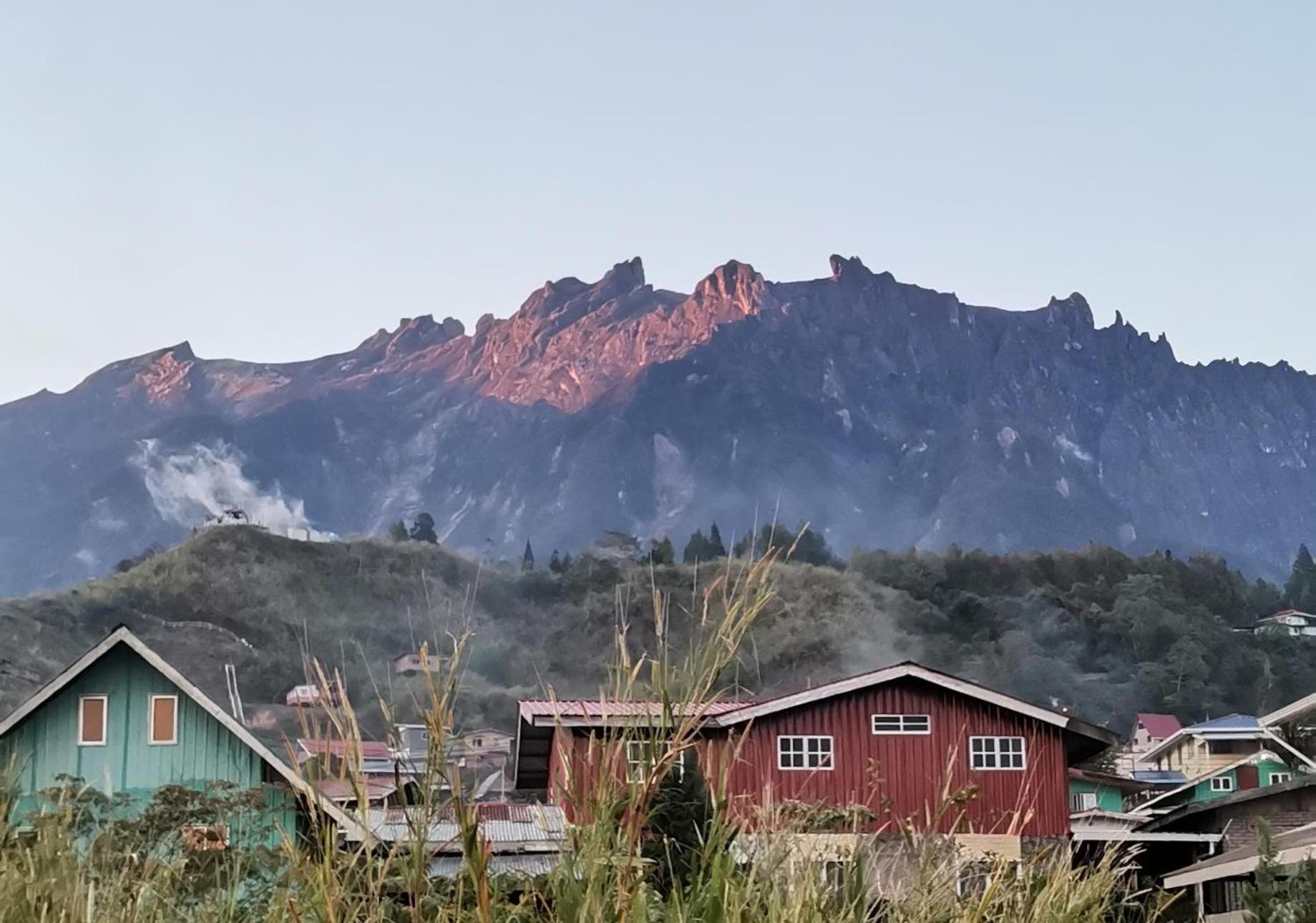 Strawberry Rest House Mesilou Kundasang Exterior photo