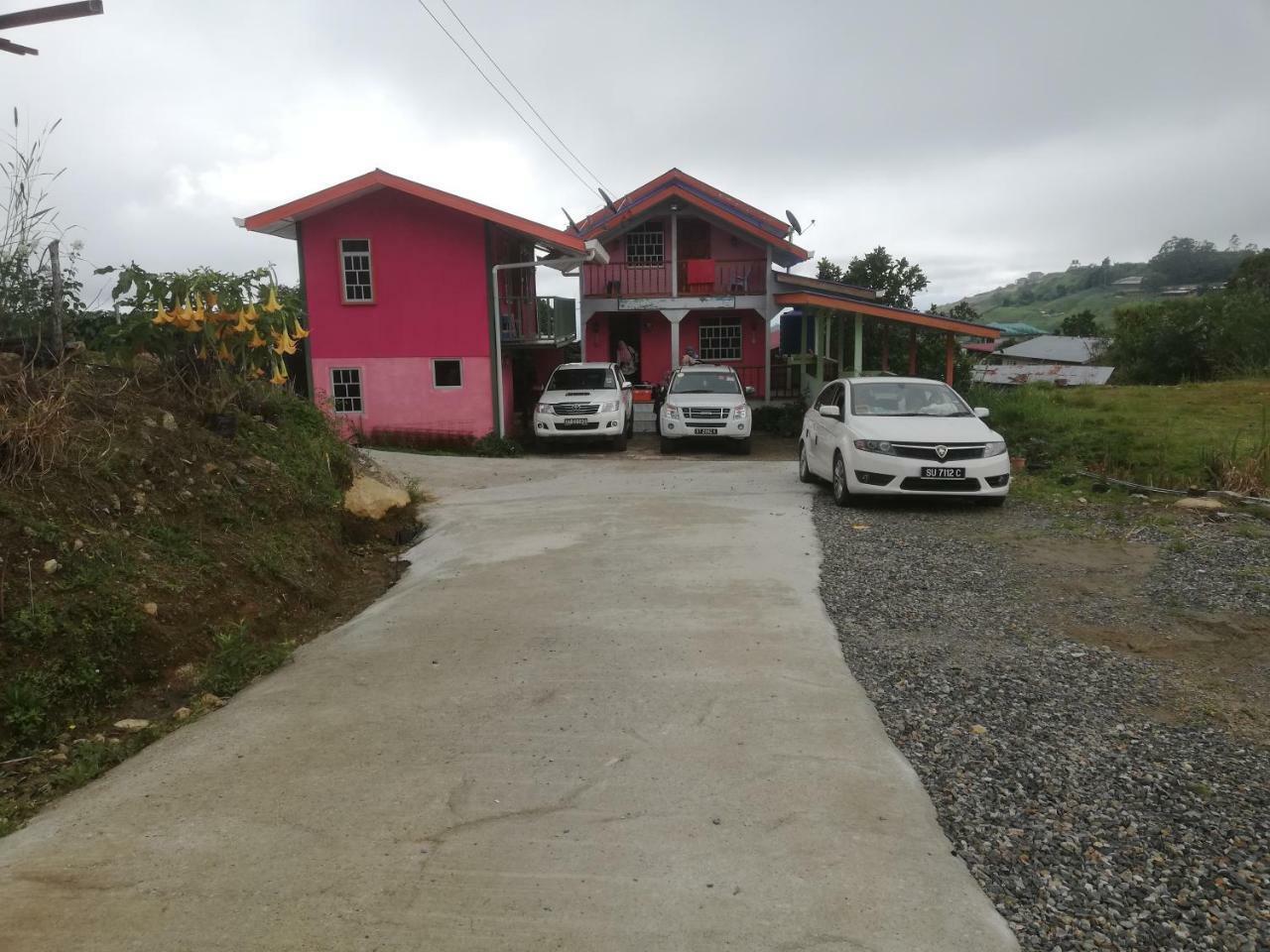 Strawberry Rest House Mesilou Kundasang Exterior photo